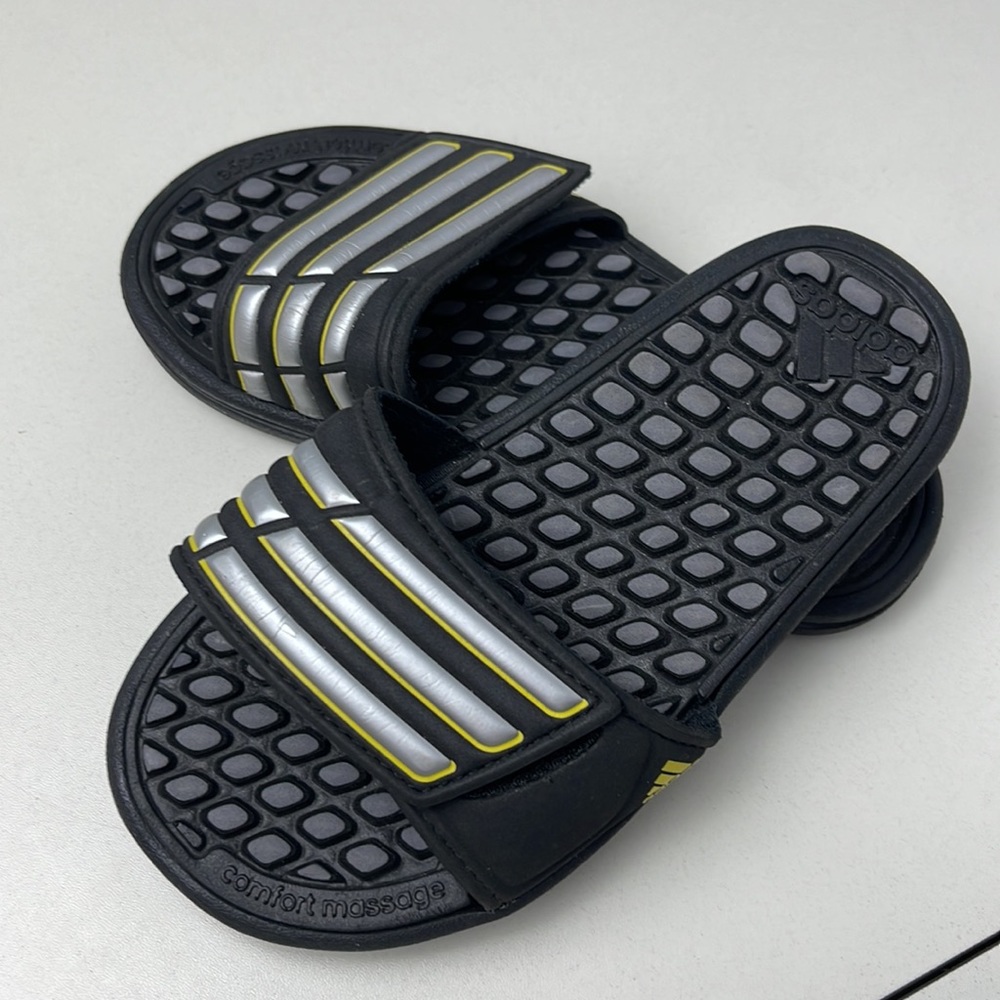 ADIDAS kids slides size 12K